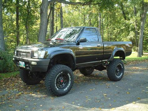 1990 Toyota Hilux Pickup Toyota Pickup 4x4, Toyota Trucks, Offroad Trucks, Lifted Trucks, Cool ...