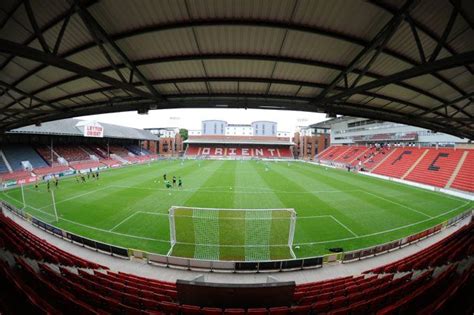 Leyton Orient FC - Matchroom Stadium, Brisbane Road - 9.271 tilskurer ...