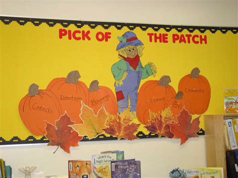 Fall harvest | Reading bulletin boards, Library bulletin boards, Bulletin boards