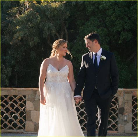 Amy Schumer's Wedding Photos - Jennifer Lawrence & More Celeb Friends ...