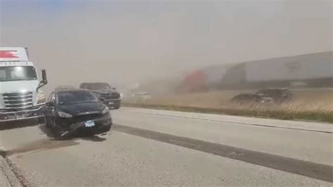 Dust storm causes 80-vehicle crash, shuts down motorway for 30 miles