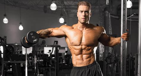 Chris Bumstead’s Workout Routine, Diet Plan & Supplements