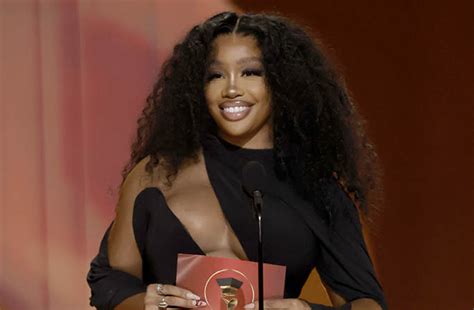 SZA Wears Daring Cutout Dress & Strappy Sandals at Grammy Awards 2023 ...