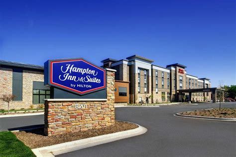 Hampton Inn and Suites Milwaukee West Hotel (West Allis (WI)) - Deals, Photos & Reviews