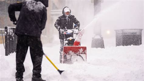 Nearly 1 million power outages reported in cross-country winter storms, with more snow, icing ...