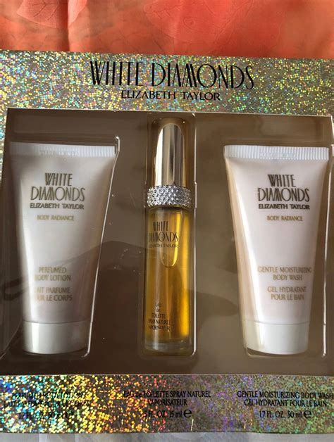 White diamonds gift set eau de toilette | Mercari | Diamond gift, Eau de toilette, Moisturizing ...