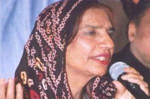 10 Greatest Pakistani Female Singers of All Time - TopBusiness