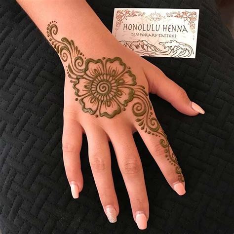 43 Simple Henna Designs That Are Easy to Draw - StayGlam | Simple henna ...