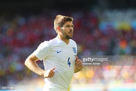 1,703 Steven Gerrard England World Cup Photos Stock Photos, High-Res ...