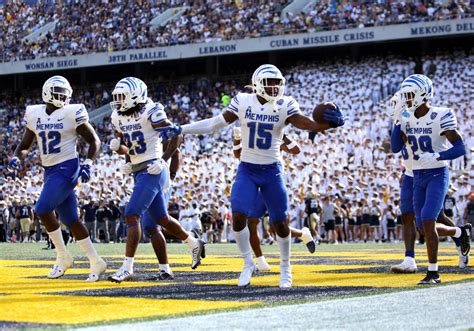 'Memphis made me a man:' Tiger football seniors say goodbye - Memphis ...