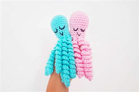 Crochet octopus for premature babies | Mum's Grapevine