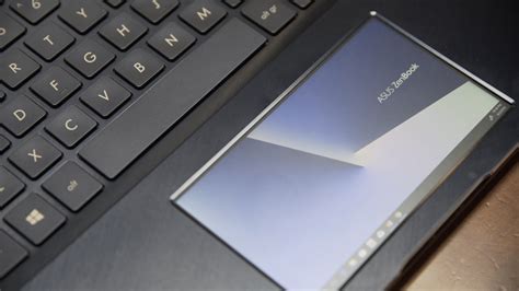 ASUS replaced the Zenbook Pro's touchpad with a touchscreen! - The Tech ...