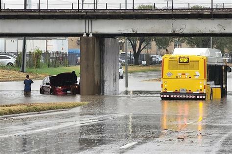 Dallas flooding kills at least one after massive downpour | The Straits ...