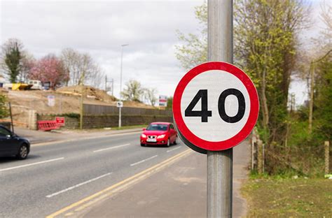 Thông tin về Circular traffic signs with blue background are used for ...