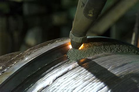 Fab Times | Speed Matters: How SAW Outpaces SMAW in Welding Effic