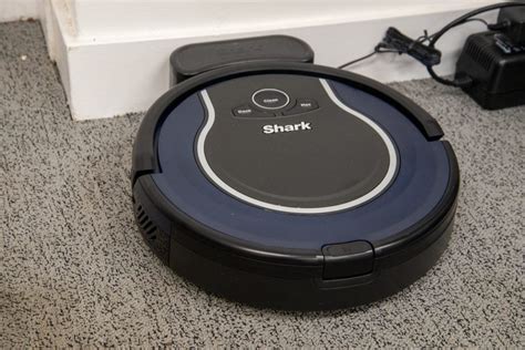 Shark ION Robot Vacuum Review: A simple and cheap robot