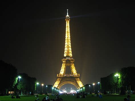 Paris: Paris Eiffel Tower at Night