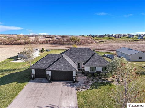 22565 Juniper Rd, Underwood, IA 51576 | Zillow