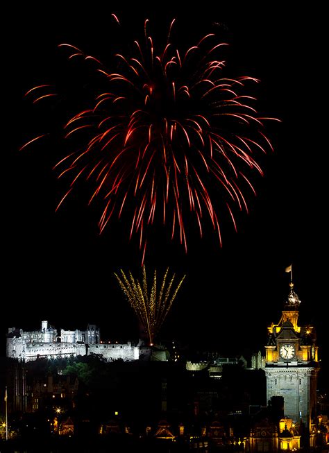 Joe Gilhooley Photography - Edinburgh Tattoo Fireworks 2013