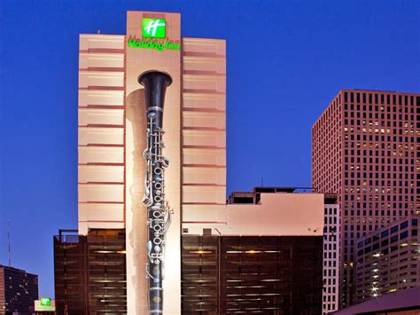 New Orleans Hotels: Holiday Inn New Orleans-Downtown Superdome Hotel in ...