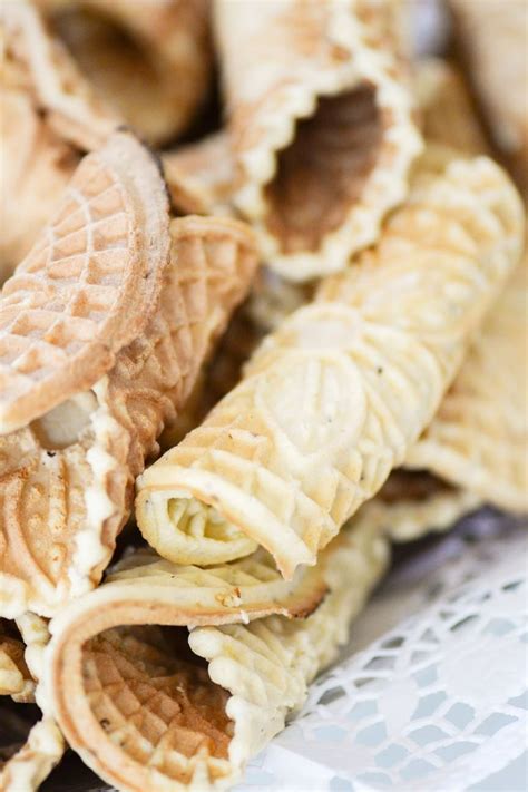 Traditional Italian Pizzelle Cookies Recipe | Pizzelle recipe, Recipes ...