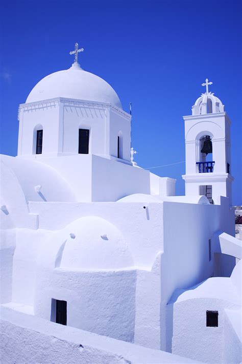 church-in-old-town2.jpg (1728×2592) | White building, Greek blue, Greece