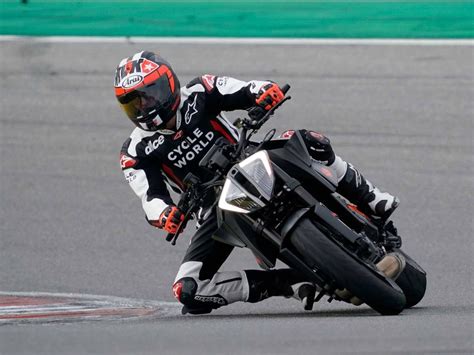 Motorcycle Lessons Beyond the Classroom, Part 5 - Yamaha Champions ...