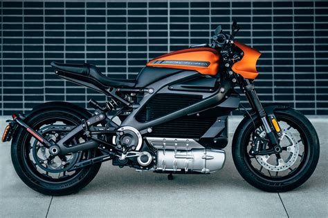 2020 Harley-Davidson LiveWire Electric Motorcycle | HiConsumption