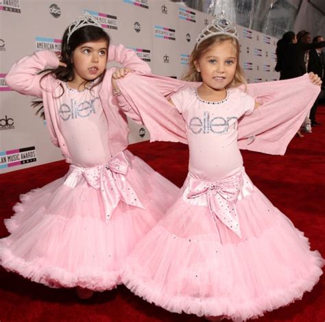 YouTube Personalities Sophia Grace and Rosie Serve as Bridesmaids — See ...