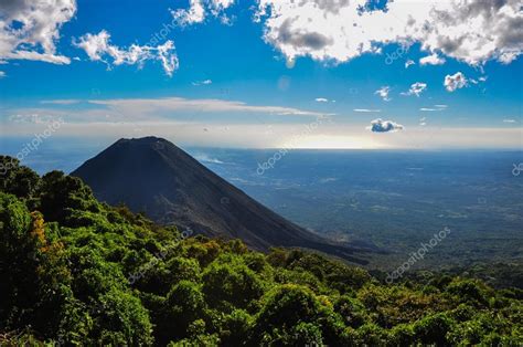 Izalco Volcano from Cerro Verde National Park, El Salvador — Stock ...