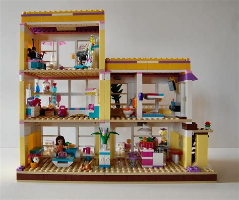 DSC_6739 | LEGO Friends Beach House - Expanded_back | Suzi More | Flickr