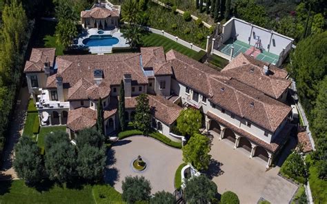 Sofia Vergara House: The Beverly Hills Mansion - Urban Splatter