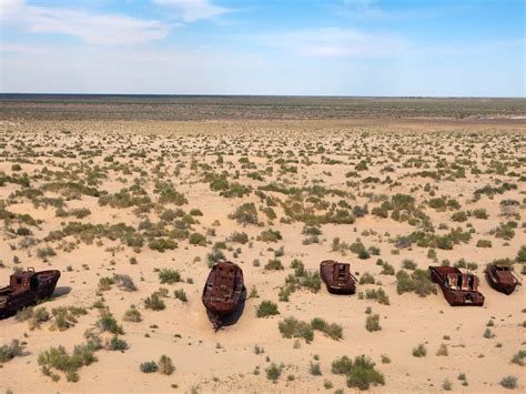 Photos of the Moynaq Ship Graveyard in Uzbekistan desert - Business Insider