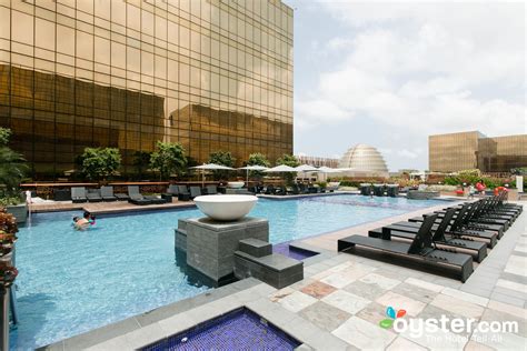 Hyatt Regency Manila, City of Dreams Review: What To REALLY Expect If You Stay