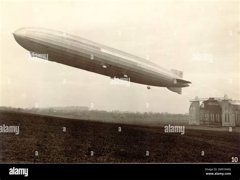 The Graf Zeppelin, LZ 127 Stock Photo - Alamy