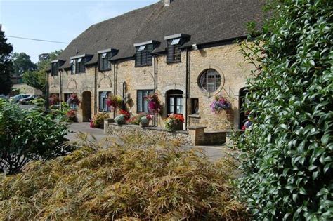 Stow Lodge Hotel, Stow-on-the-Wold - Compare Deals