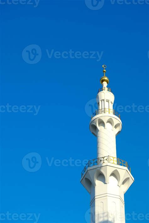 White Islamic Architecture 31703348 Stock Photo at Vecteezy