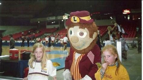 Loyola’s mascot wasn’t always a wolf—it used to be a hobo | WGN-TV