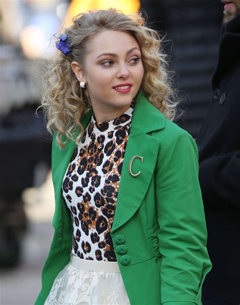 AnnaSophia Robb: The Carrie Diaries movie set -02 | GotCeleb