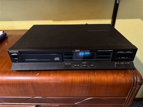 Lot #125 - Vintage Magnavox CDB-471 CD Player - (Powers On) - Adam's Northwest Estate Sales ...