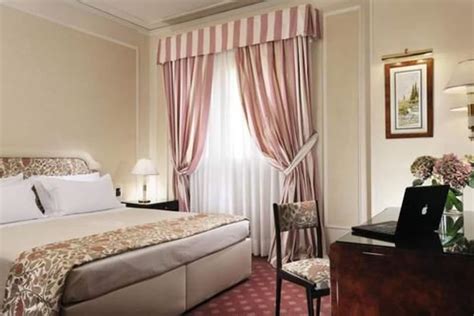 Hotel De La Ville Reviews, Deals & Photos 2023 - Expedia