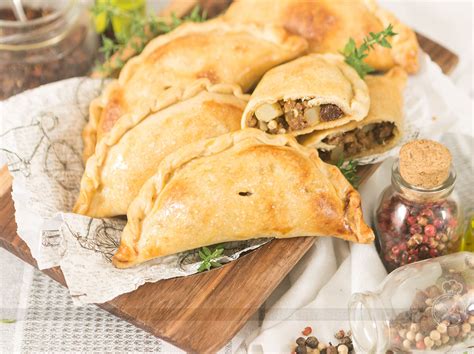 Como Fazer Empanadas Argentinas da Paola Carosella - Receitas de Minuto - A Solução prática para ...