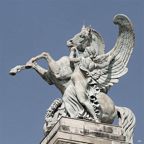 Fame holding Pegasus. roof of the Palais Garnier.... - QUEST FOR BEAUTY ...