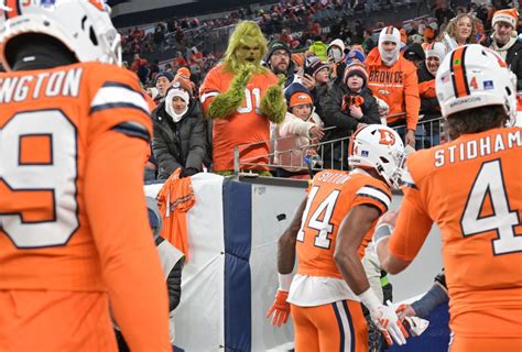 Broncos start Christmas Eve night against Patriots by hitting on several season-long themes ...