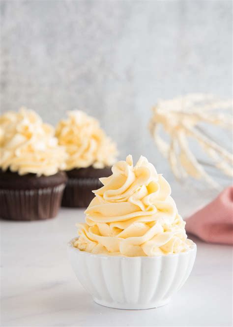 This Mind-Blowing French Buttercream Frosting Is the Silkiest Ever | Recipe | French buttercream ...