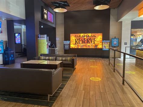 CINEMARK RESERVE DINE-IN - 21 AND OVER - 185 Photos & 183 Reviews - Cinema - 500 Bellevue Way NE ...