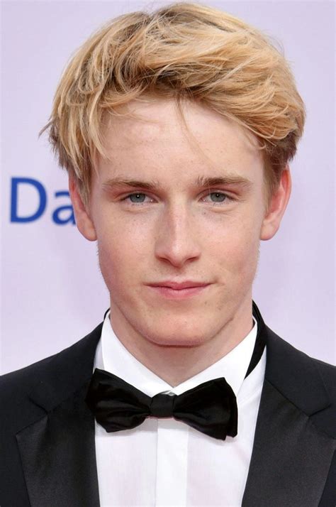 Louis Hofmann | Louis hofmann, Blonde guys, Louis