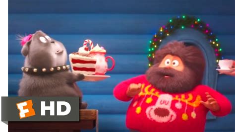 Dr. Seuss' The Grinch - The Guard Dog | Fandango Family - YouTube