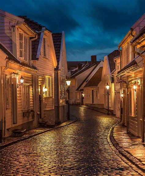 Breathtaking fairytale town of Stavanger, Norway.. : r/pics