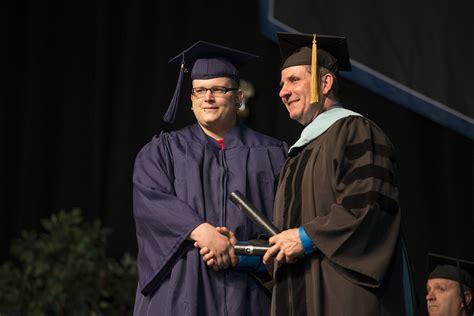 How to get your official commencement photos - KCC Daily